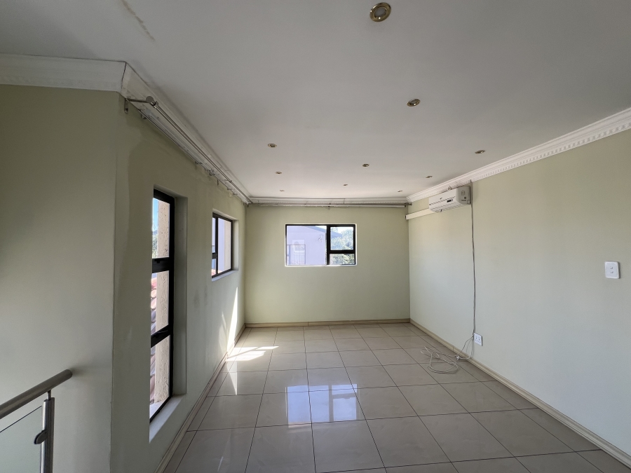5 Bedroom Property for Sale in Thornhill Limpopo