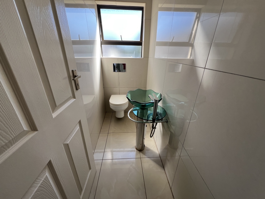 5 Bedroom Property for Sale in Thornhill Limpopo