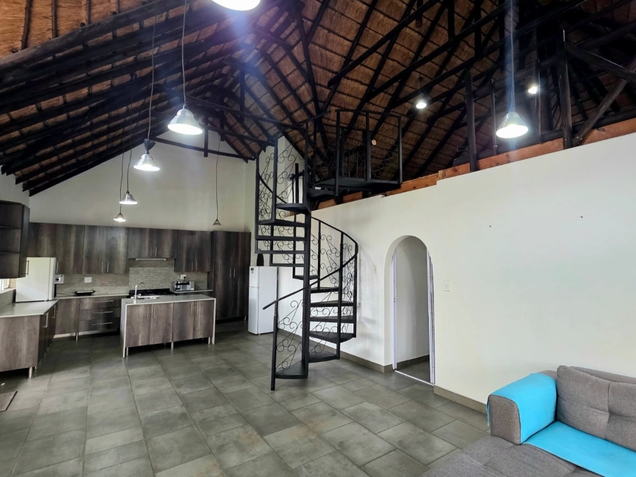 6 Bedroom Property for Sale in Bendor Limpopo