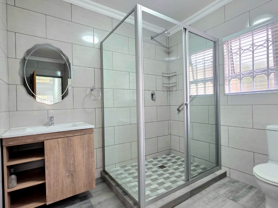 6 Bedroom Property for Sale in Bendor Limpopo