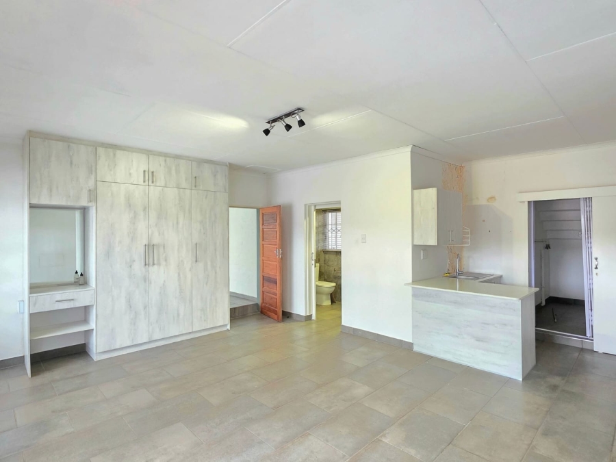 6 Bedroom Property for Sale in Bendor Limpopo