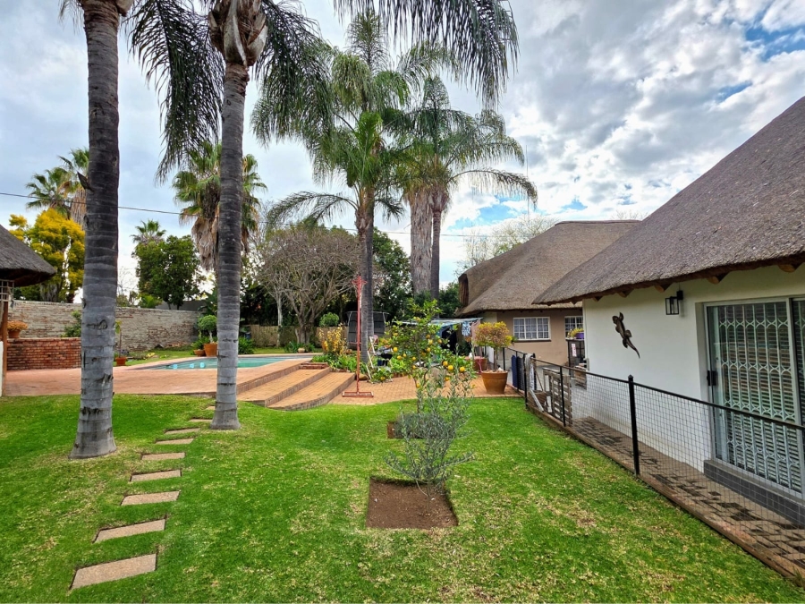 6 Bedroom Property for Sale in Bendor Limpopo