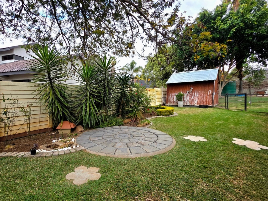 6 Bedroom Property for Sale in Bendor Limpopo