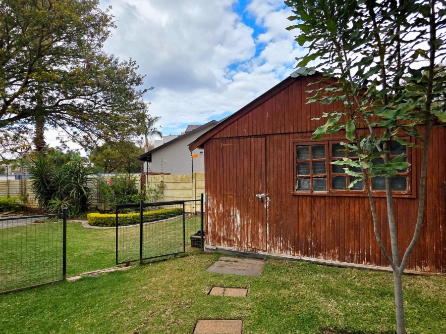 6 Bedroom Property for Sale in Bendor Limpopo