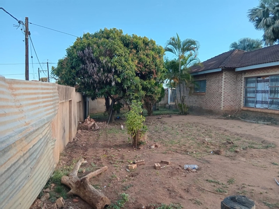 1 Bedroom Property for Sale in Muledane Limpopo
