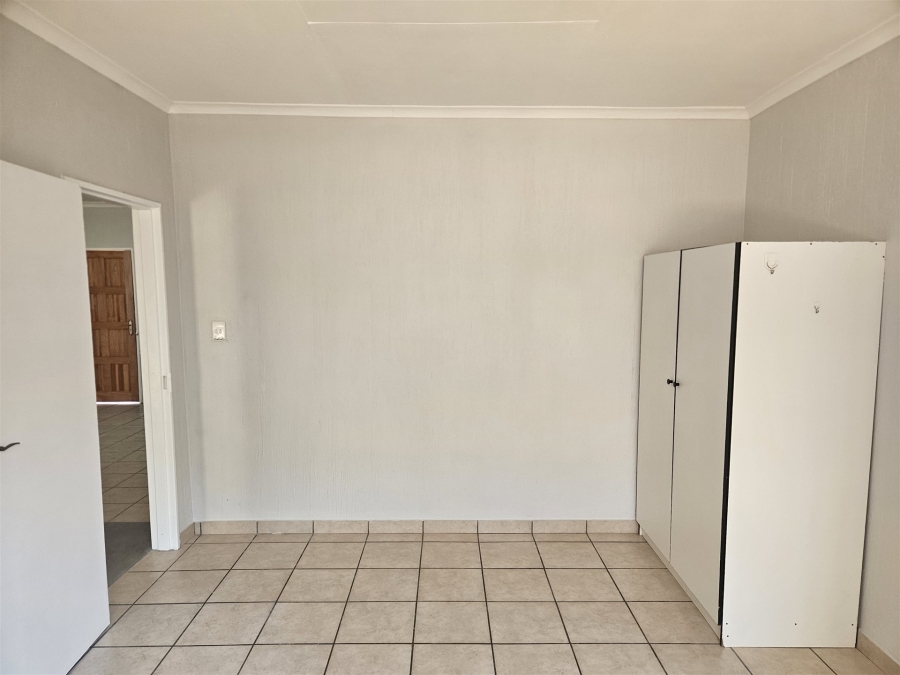 To Let 2 Bedroom Property for Rent in Hoedspruit Limpopo