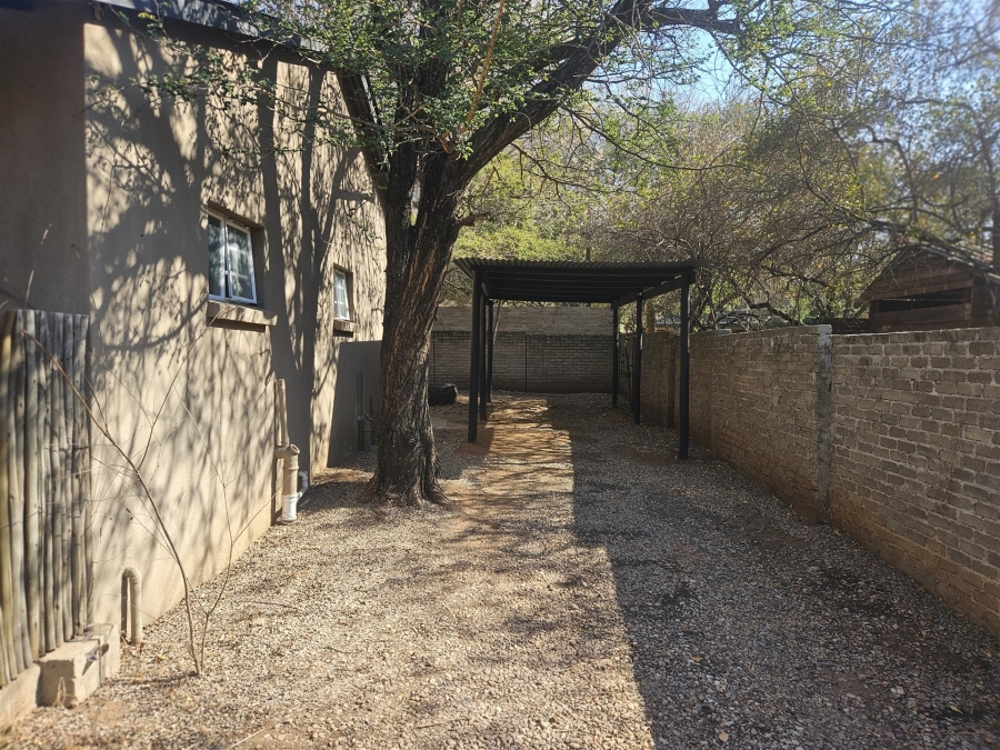 To Let 2 Bedroom Property for Rent in Hoedspruit Limpopo