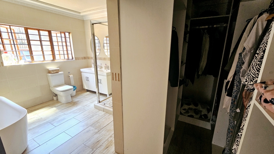 5 Bedroom Property for Sale in Louis Trichardt Limpopo