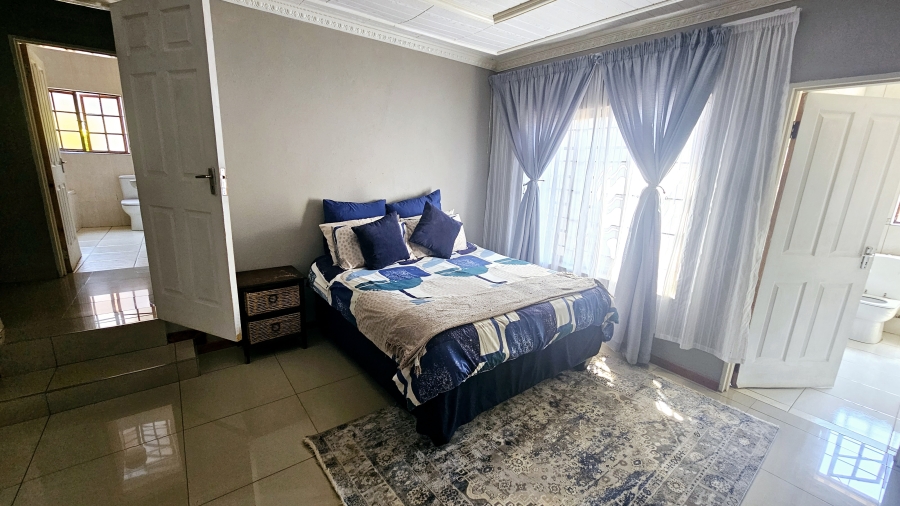 5 Bedroom Property for Sale in Louis Trichardt Limpopo
