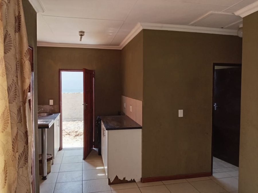 2 Bedroom Property for Sale in Mahlasedi Park Limpopo