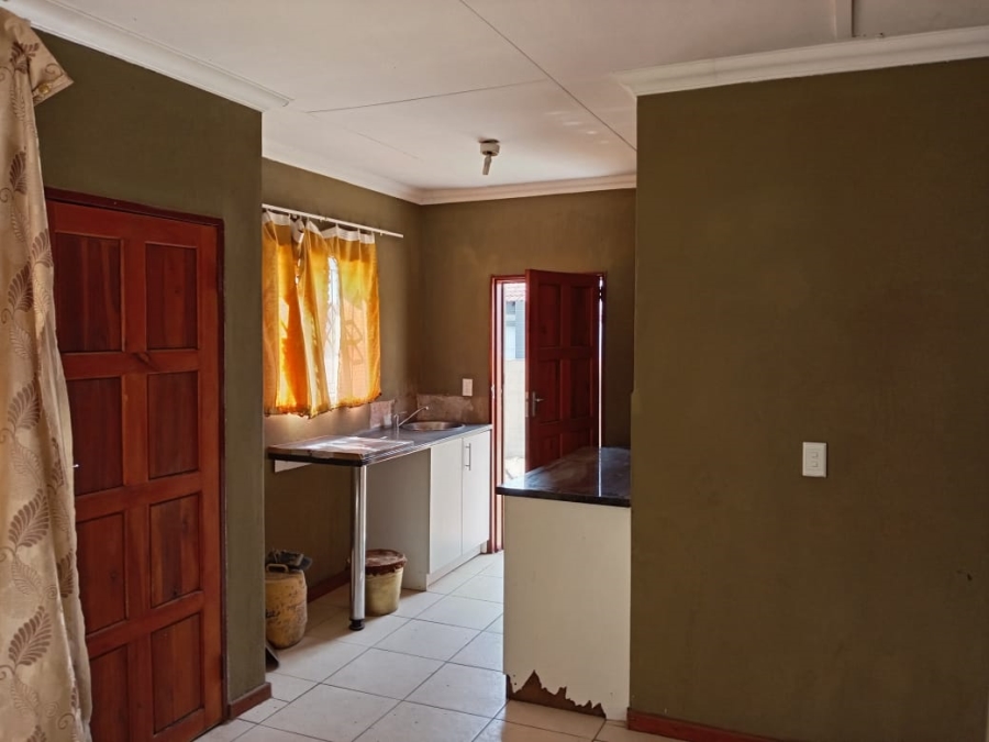 2 Bedroom Property for Sale in Mahlasedi Park Limpopo