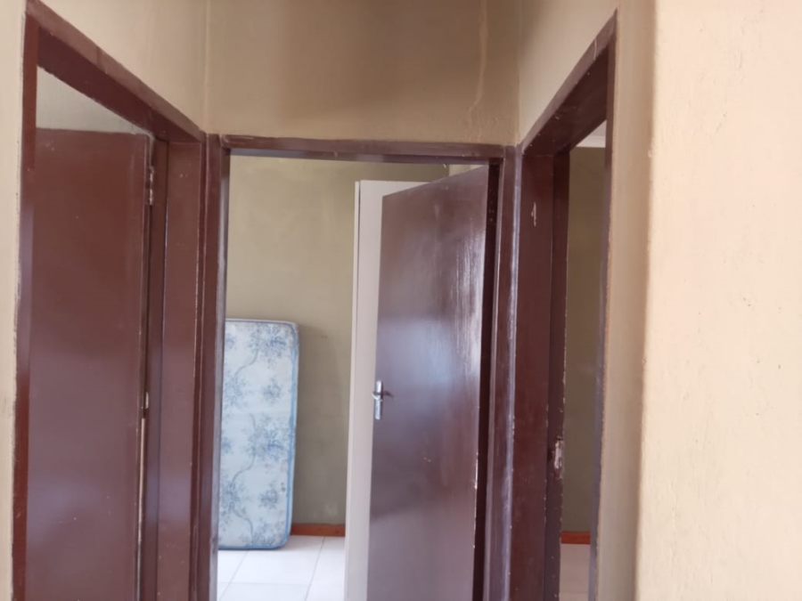 2 Bedroom Property for Sale in Mahlasedi Park Limpopo