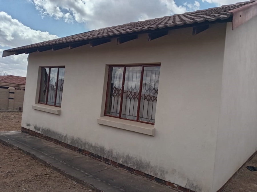 2 Bedroom Property for Sale in Mahlasedi Park Limpopo
