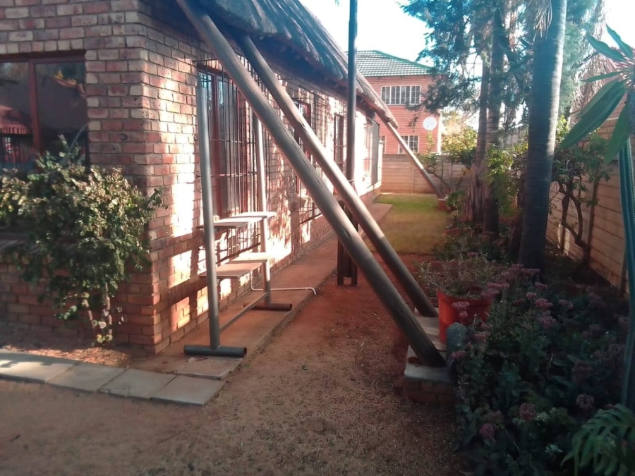 2 Bedroom Property for Sale in Bendor Place Limpopo