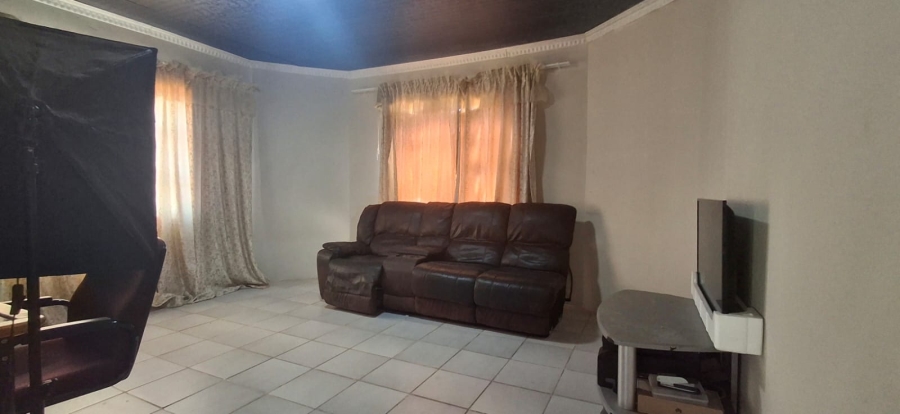 3 Bedroom Property for Sale in Seshego H Limpopo