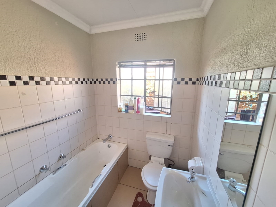 3 Bedroom Property for Sale in Sterpark Limpopo