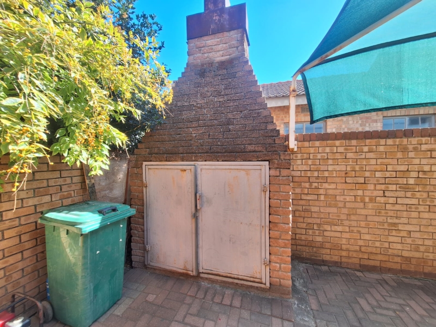 3 Bedroom Property for Sale in Sterpark Limpopo