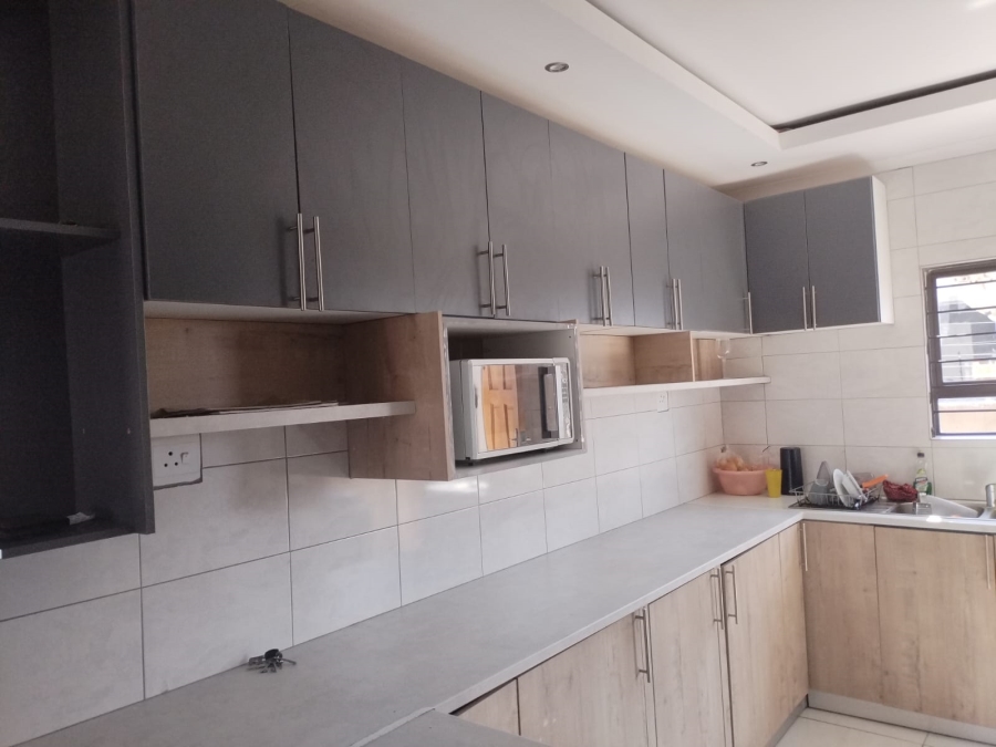 3 Bedroom Property for Sale in Mahlasedi Park Limpopo