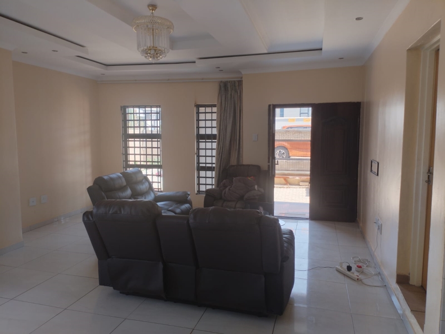 3 Bedroom Property for Sale in Mahlasedi Park Limpopo