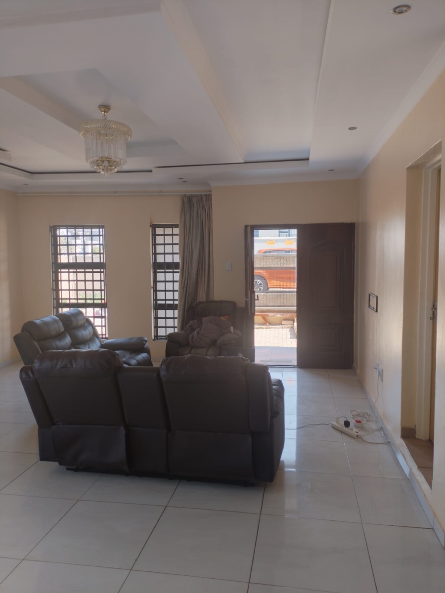 3 Bedroom Property for Sale in Mahlasedi Park Limpopo
