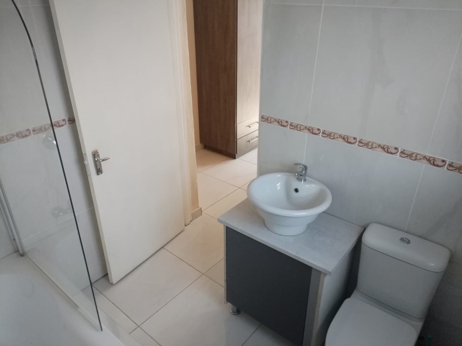 3 Bedroom Property for Sale in Mahlasedi Park Limpopo