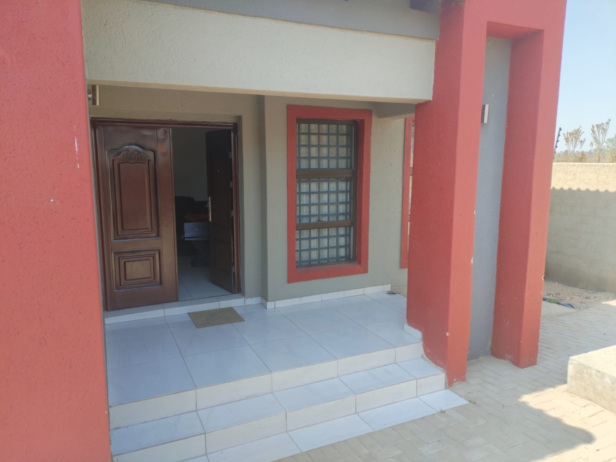 3 Bedroom Property for Sale in Mahlasedi Park Limpopo
