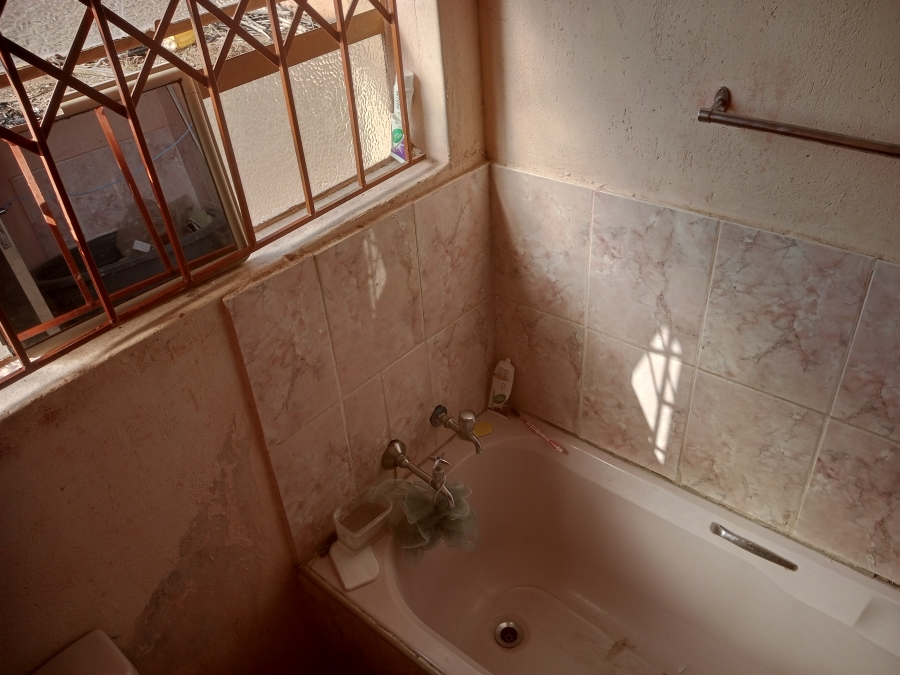 3 Bedroom Property for Sale in Mahlasedi Park Limpopo