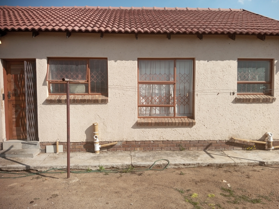 3 Bedroom Property for Sale in Mahlasedi Park Limpopo