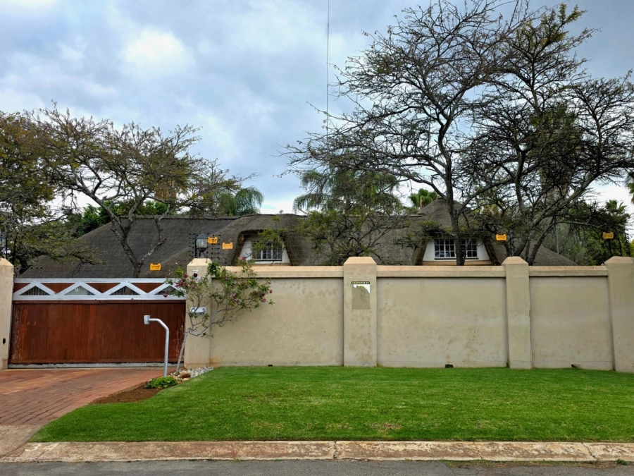 To Let 6 Bedroom Property for Rent in Bendor Limpopo