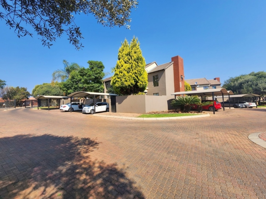To Let 2 Bedroom Property for Rent in Bendor Limpopo
