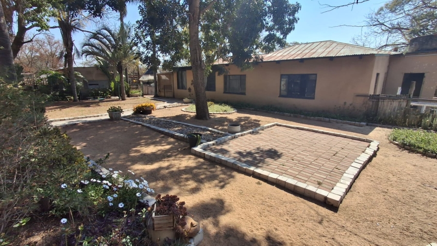8 Bedroom Property for Sale in Palmietfontein Limpopo