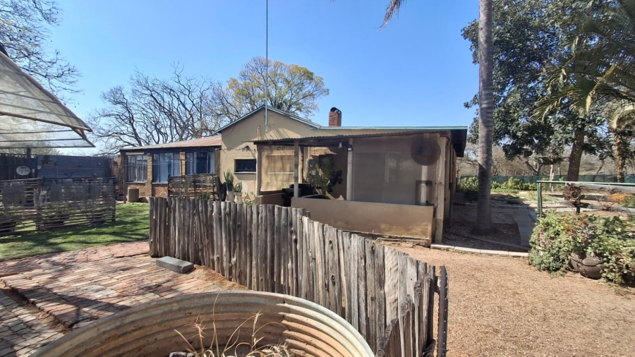 8 Bedroom Property for Sale in Palmietfontein Limpopo
