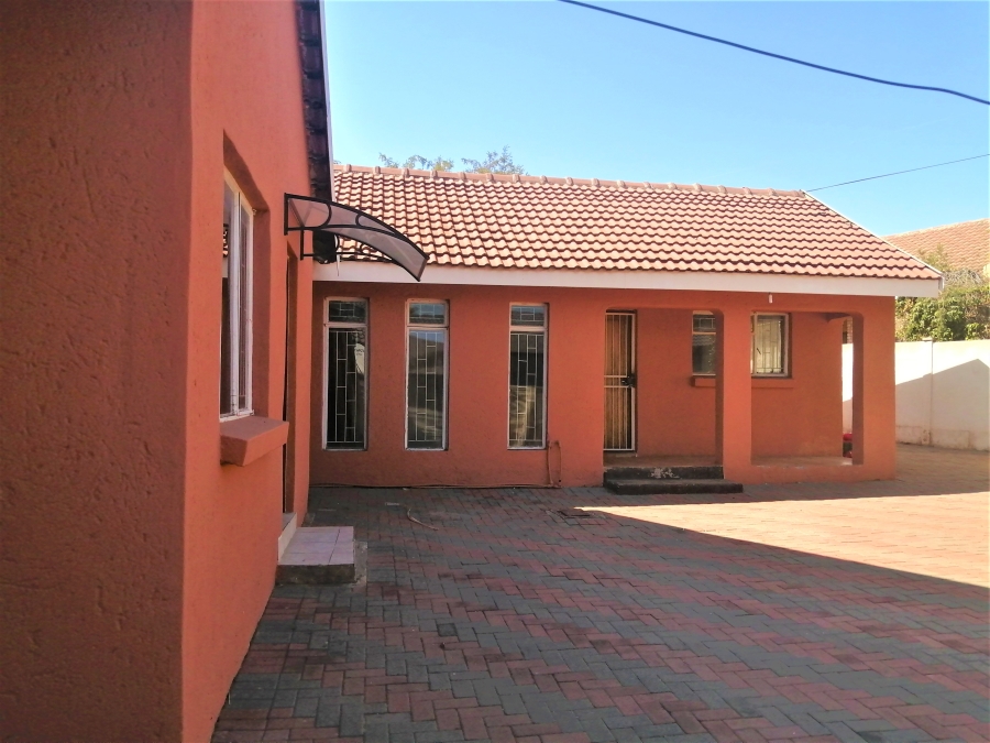 3 Bedroom Property for Sale in Flora Park Limpopo