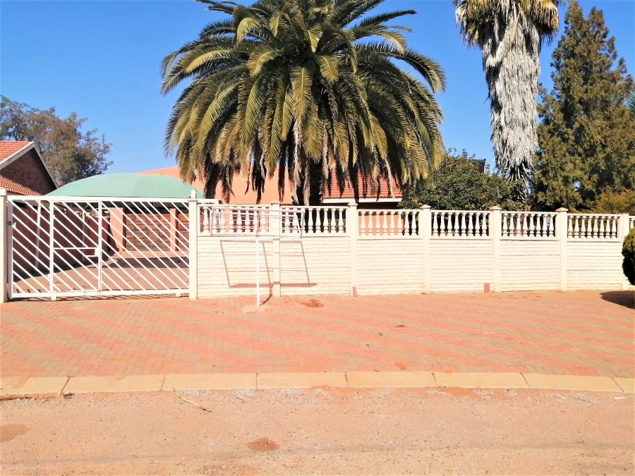 3 Bedroom Property for Sale in Flora Park Limpopo