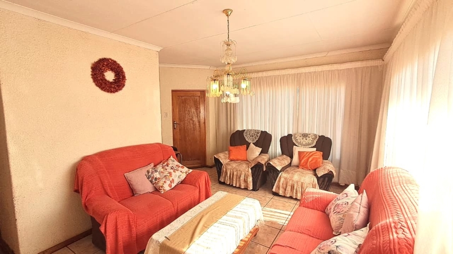 To Let 3 Bedroom Property for Rent in Flora Park Limpopo