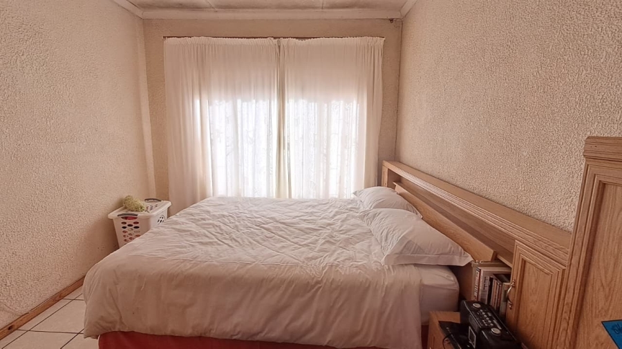 To Let 3 Bedroom Property for Rent in Flora Park Limpopo