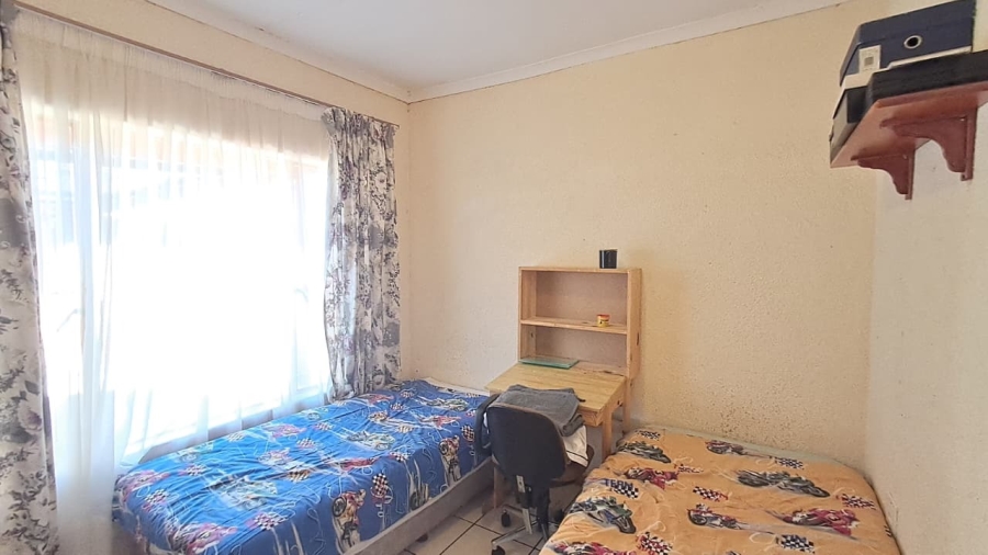 To Let 3 Bedroom Property for Rent in Flora Park Limpopo