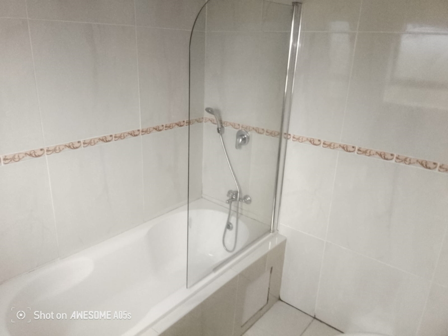 3 Bedroom Property for Sale in Mahlasedi Park Limpopo
