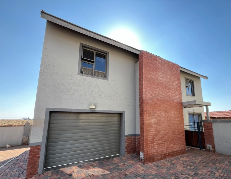 3 Bedroom Property for Sale in Bendor Limpopo