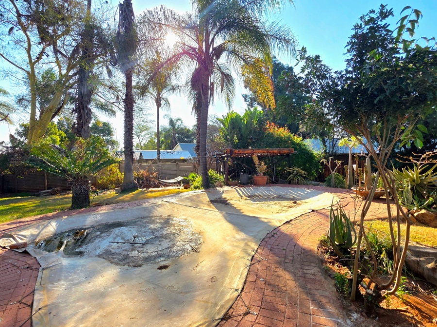 To Let 3 Bedroom Property for Rent in Flora Park Limpopo