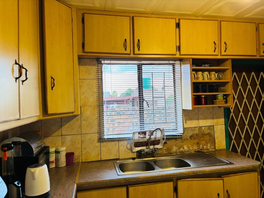 3 Bedroom Property for Sale in Mahwelereng Limpopo