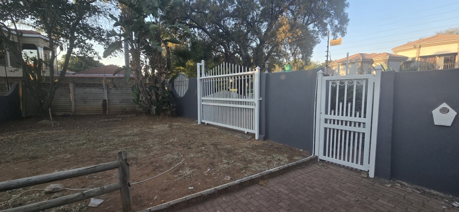4 Bedroom Property for Sale in Fauna Park Limpopo