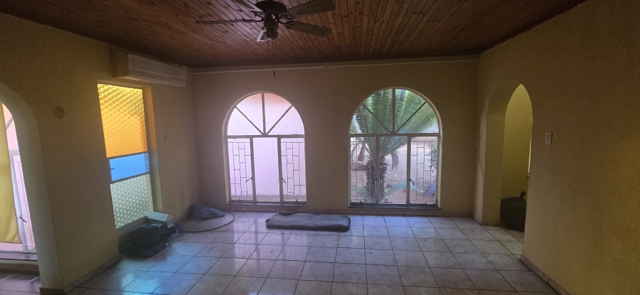 4 Bedroom Property for Sale in Fauna Park Limpopo