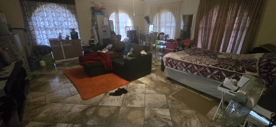 4 Bedroom Property for Sale in Fauna Park Limpopo