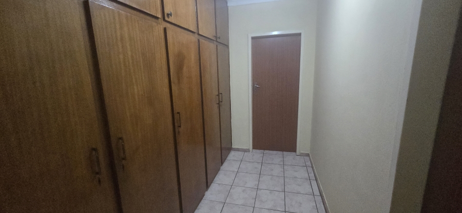 4 Bedroom Property for Sale in Fauna Park Limpopo