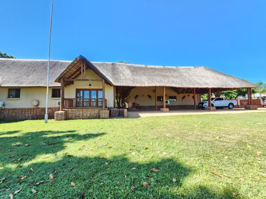 13 Bedroom Property for Sale in Musina Limpopo