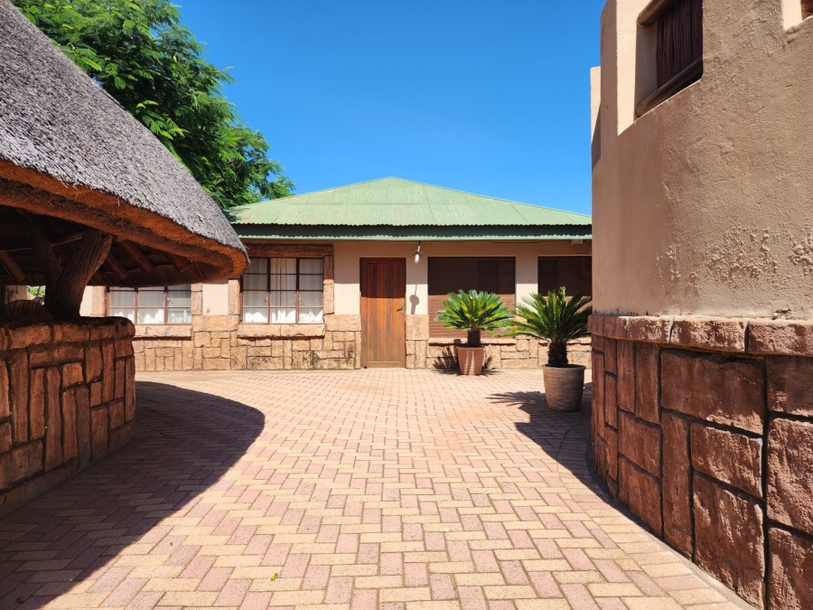 13 Bedroom Property for Sale in Musina Limpopo