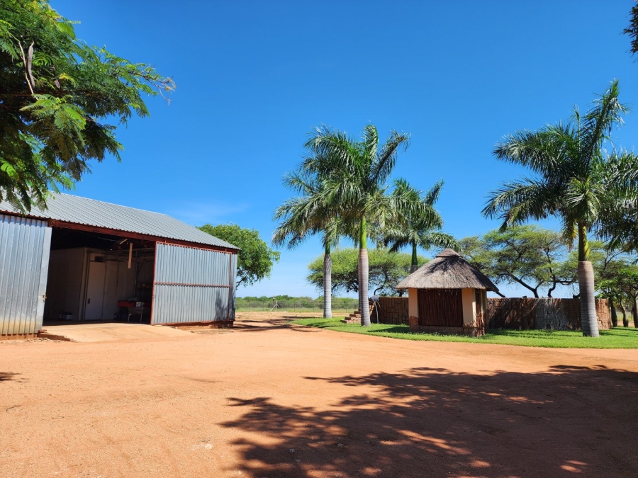 13 Bedroom Property for Sale in Musina Limpopo