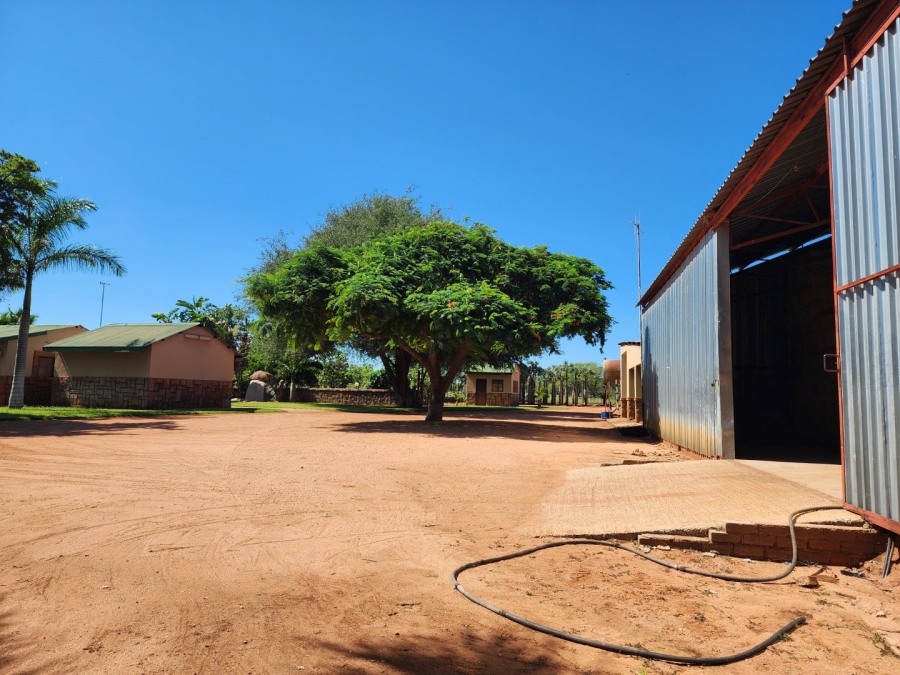 13 Bedroom Property for Sale in Musina Limpopo