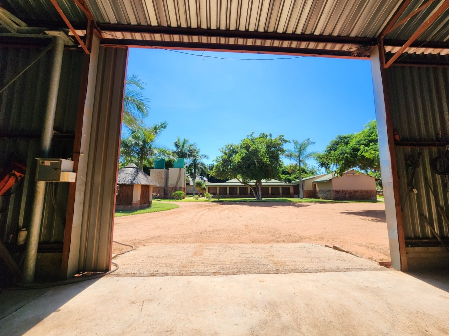 13 Bedroom Property for Sale in Musina Limpopo